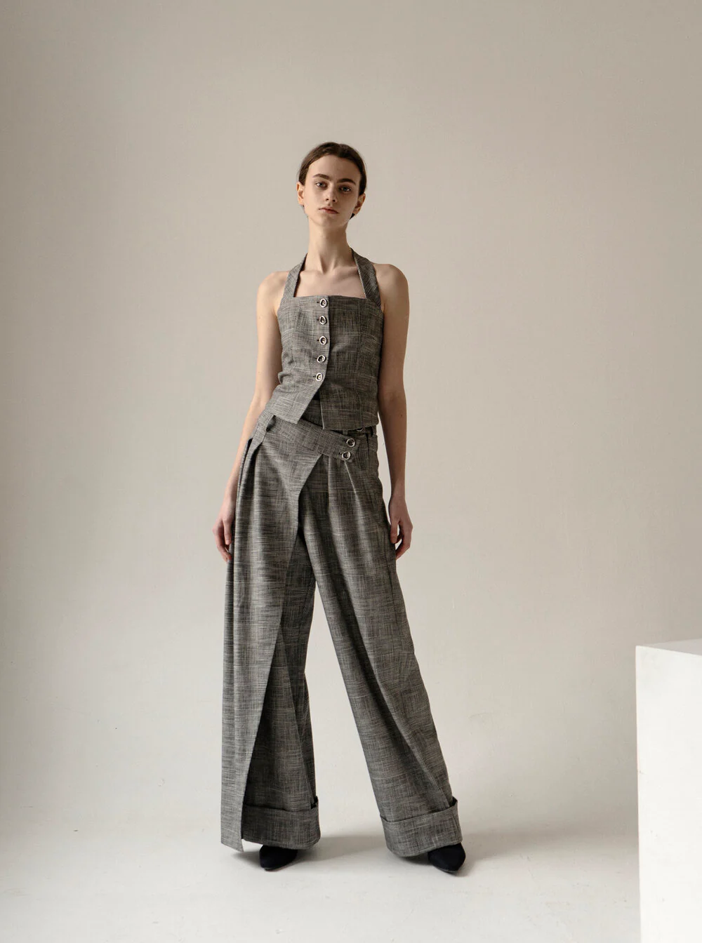 K M by L A N G E PLAID WOOL OPEN BACK VEST - Gray