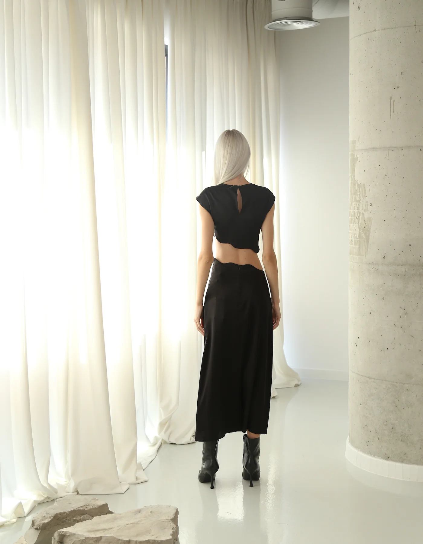 Maet Rhea Silk Skirt - Black - Image 9