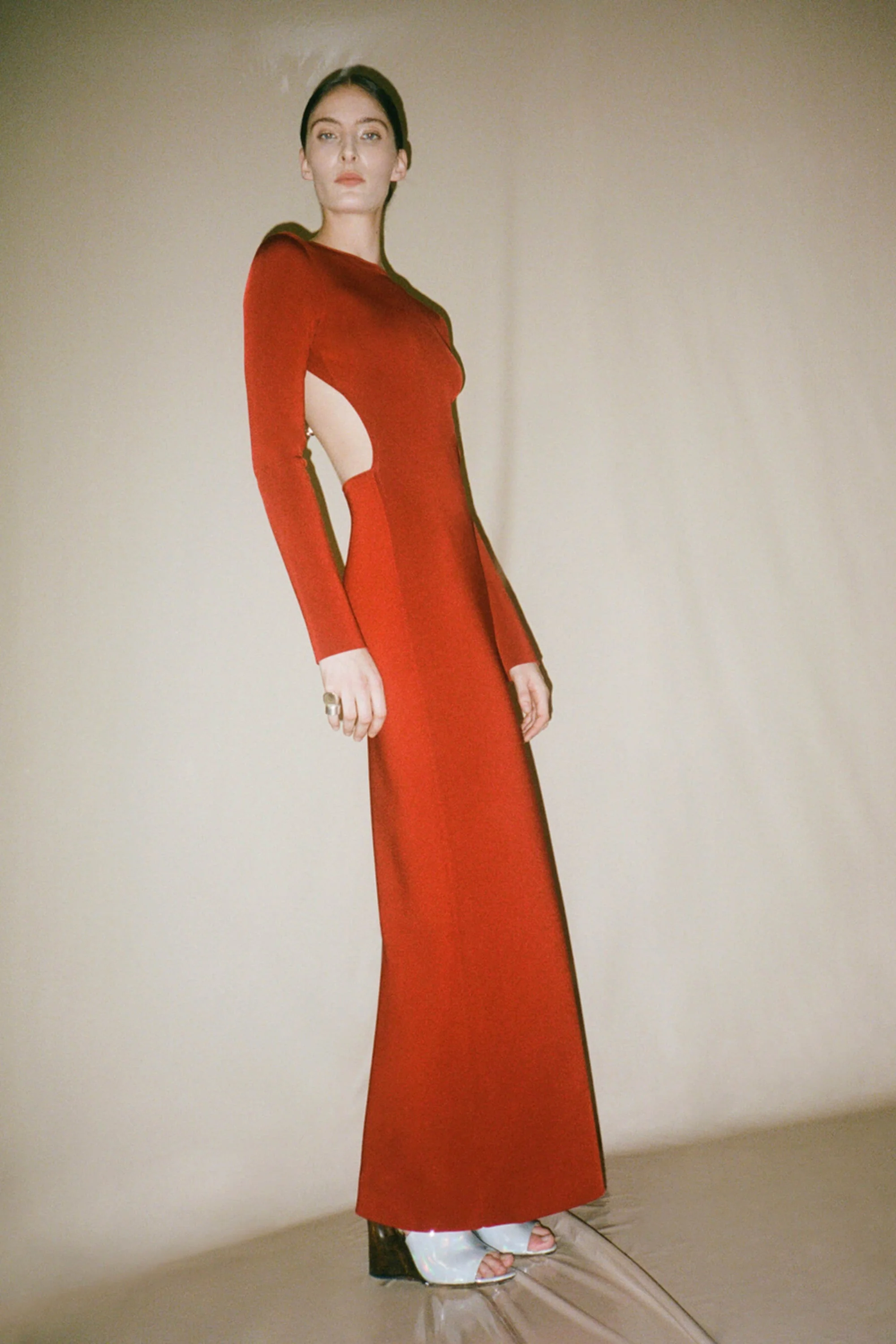 GALVAN LONDON Globe Chain Vega Dress - Rouge Piaf - Image 2