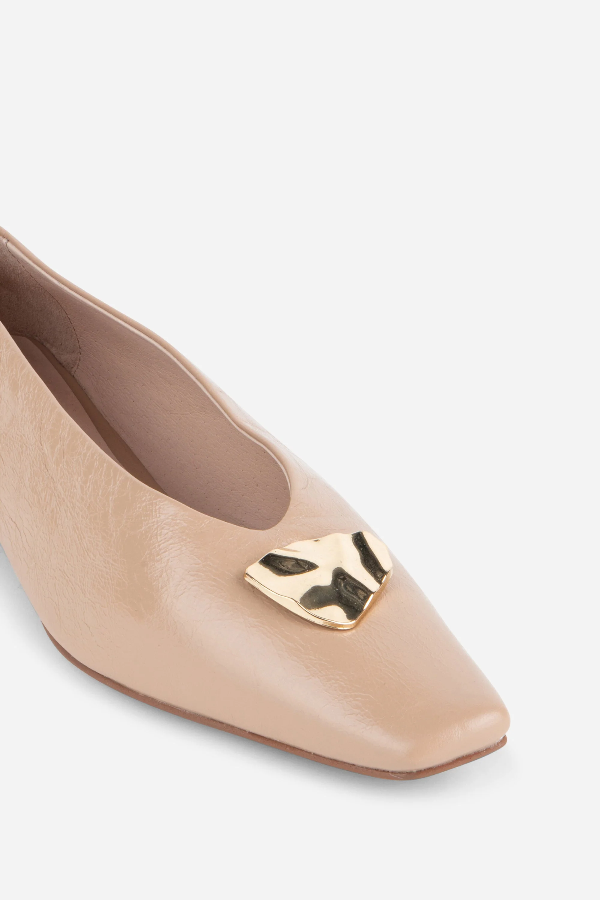 "INTENTIONALLY __________." Celda Crinkle Patent Flat - Image 4