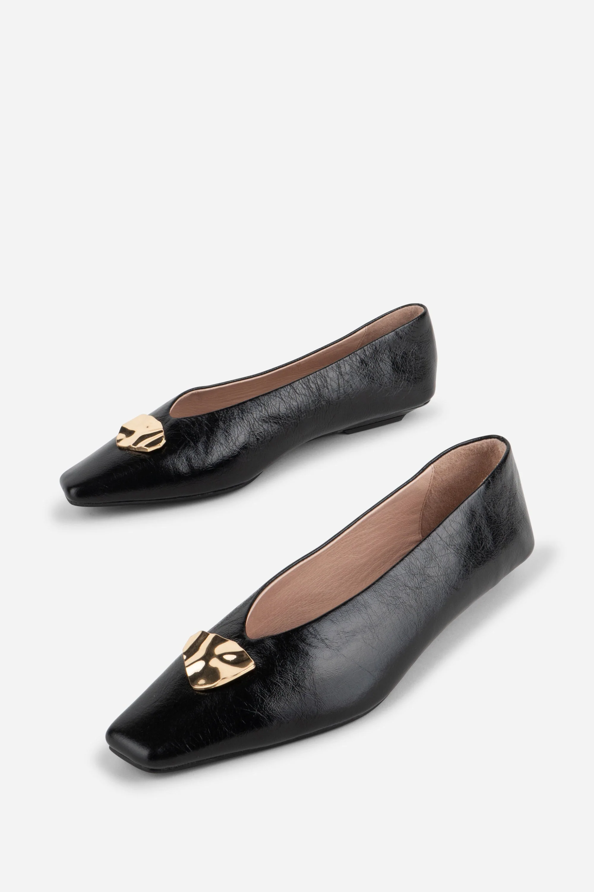 "INTENTIONALLY __________." Celda Crinkle Patent Flat - Image 9