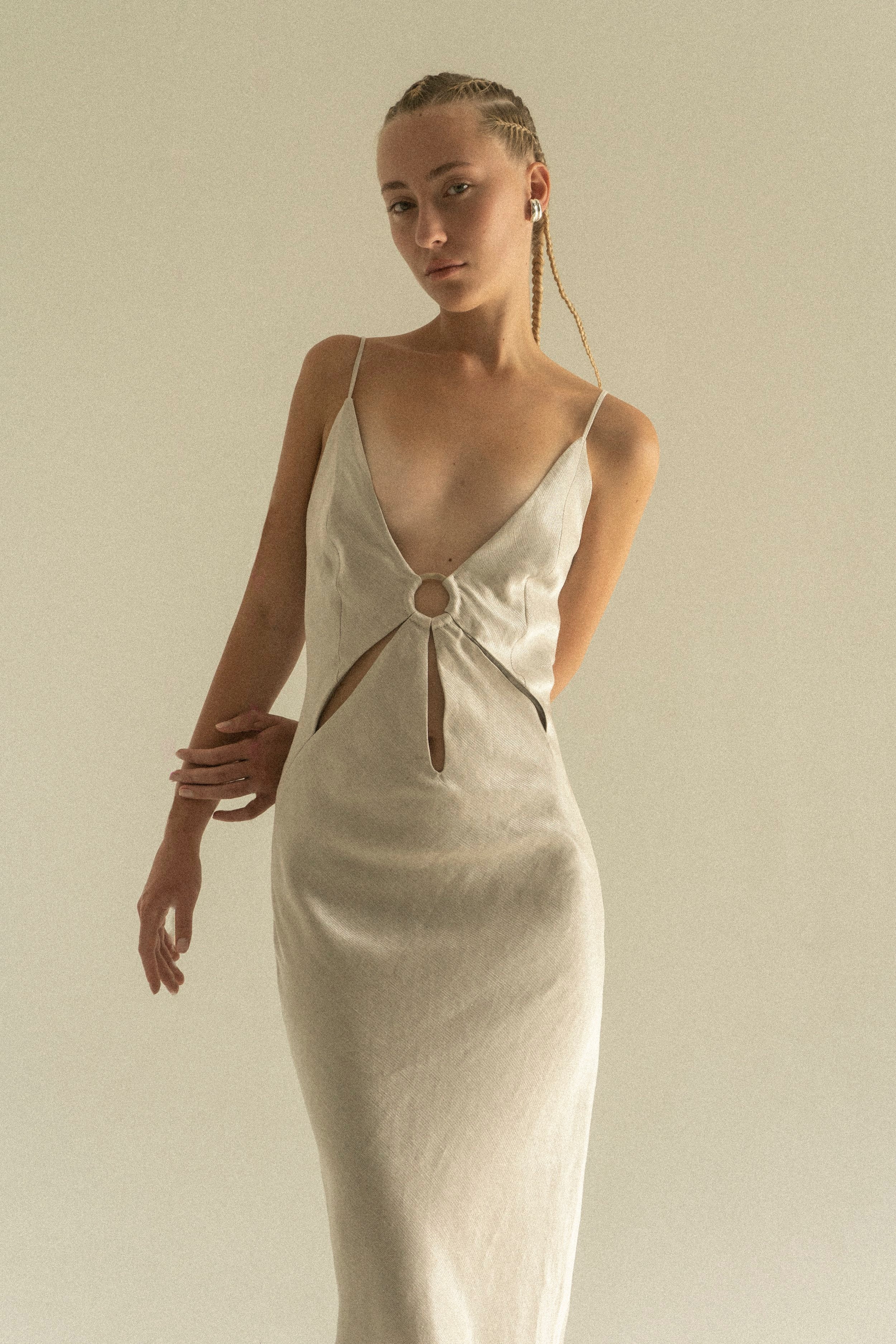K M by L A N G E Soborna  Viscose Open Back Long Dress - Grey